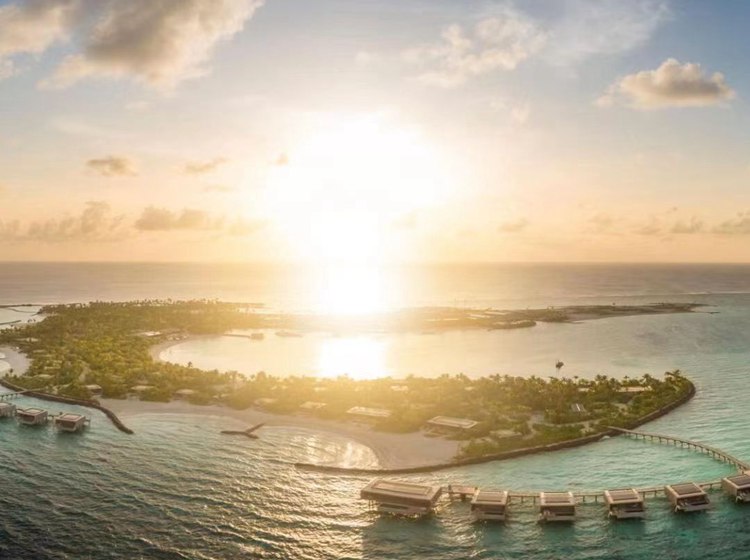 柏典 - 马尔代夫6星级度假村